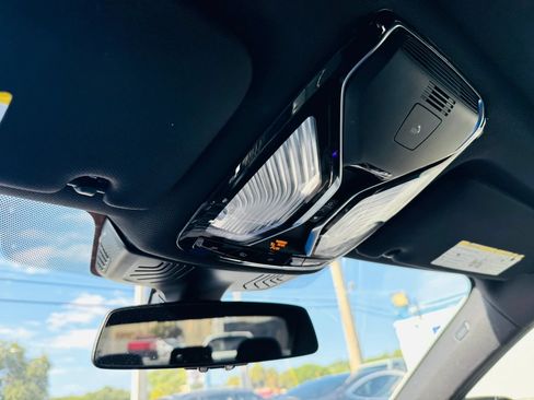 Used 2019 BMW 740i w/ M Sport Package RWD image 20