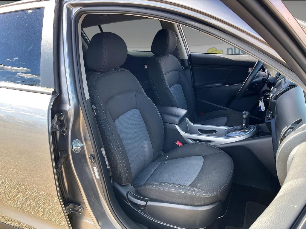 Used 2016 Kia Sportage LX AWD/4WD image 10