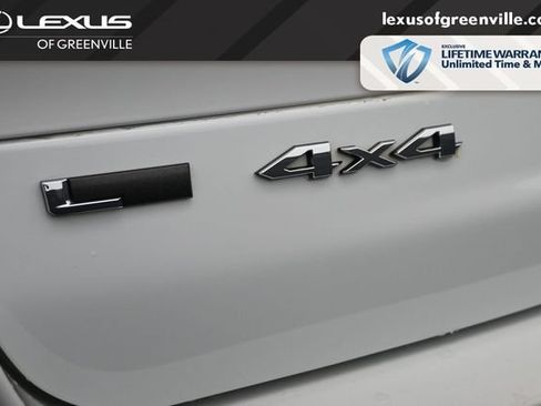 Used 2023 Jeep Grand Cherokee L Overland w/ Advanced Protech Group III AWD/4WD image 34