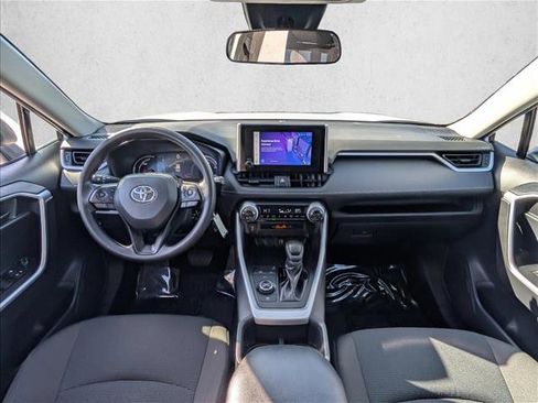 Used 2025 Toyota RAV4 LE image 17