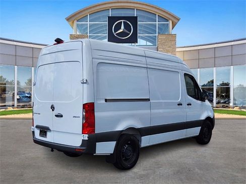 New 2025 Mercedes-Benz Sprinter 2500 image 4