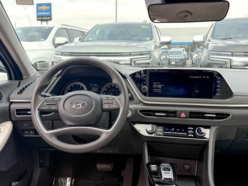 Used 2023 Hyundai Sonata SEL w/ Cargo Package image 22