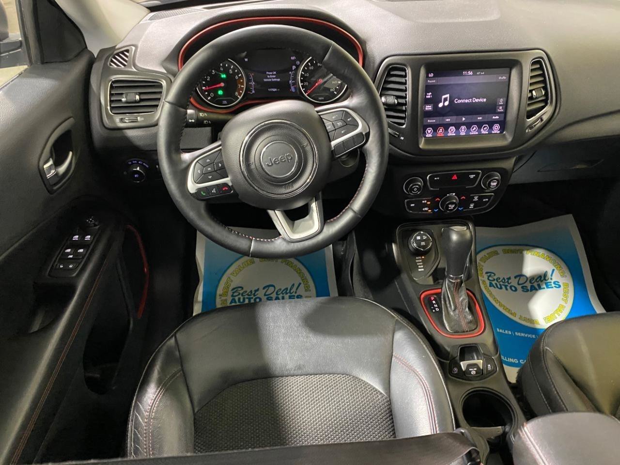 Used 2018 Jeep Compass Trailhawk w/ Cold Weather Group AWD/4WD image 14