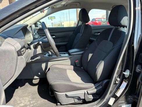 Used 2021 Nissan Sentra SV image 19