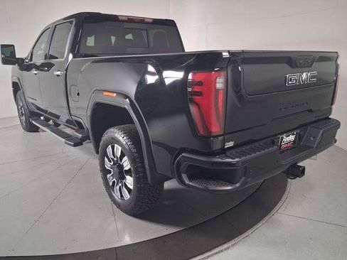 New 2026 GMC Sierra 2500 Denali w/ Denali Reserve Package AWD/4WD image 6