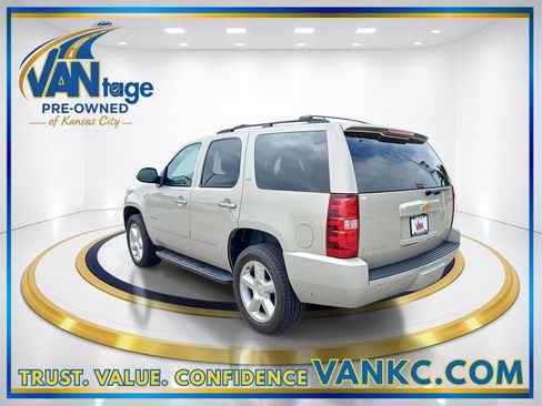Used 2013 Chevrolet Tahoe LTZ AWD/4WD image 9