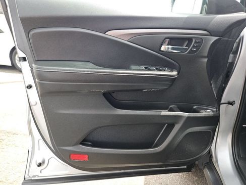 Used 2025 Honda Ridgeline RTL image 14