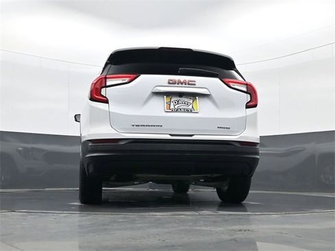 Used 2022 GMC Terrain SLE w/ Driver Convenience Package image 26