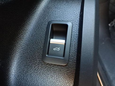 Used 2021 Audi Q5 2.0T Premium Plus w/ Premium Plus Package image 19