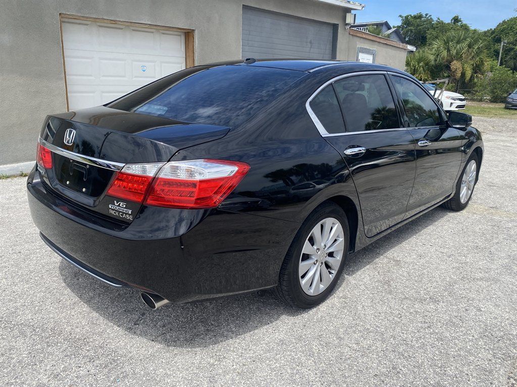 Used 2015 Honda Accord Touring image 7