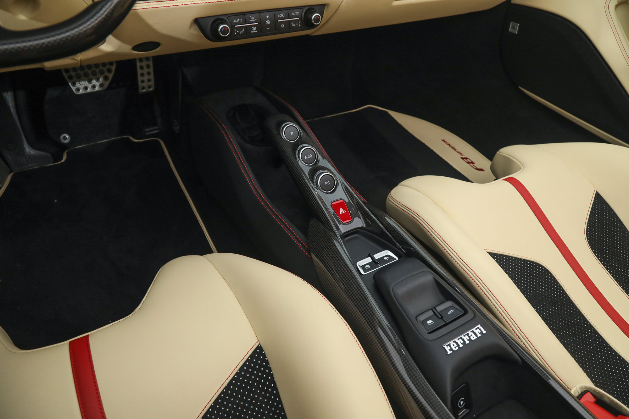 Certified 2022 Ferrari F8 Tributo RWD image 27