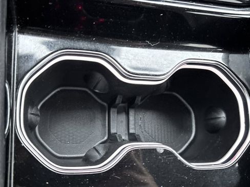 Used 2022 Jeep Grand Cherokee Limited image 37