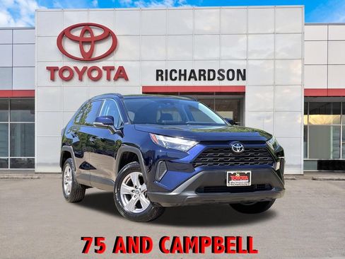 Used 2025 Toyota RAV4 XLE AWD/4WD image 1