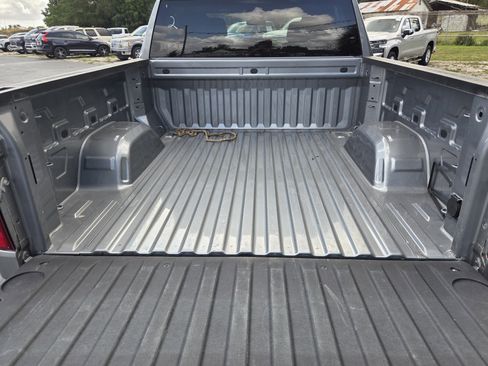 Used 2024 Chevrolet Silverado 1500 LT AWD/4WD image 8