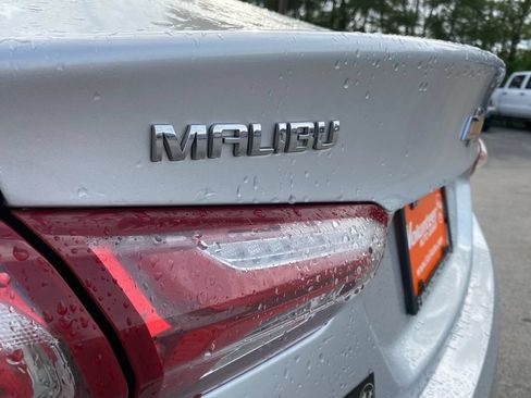Used 2020 Chevrolet Malibu LT FWD image 10