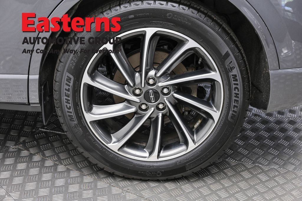 Used 2023 Lincoln Corsair Grand Touring w/ Equipment Group 301A AWD/4WD image 8