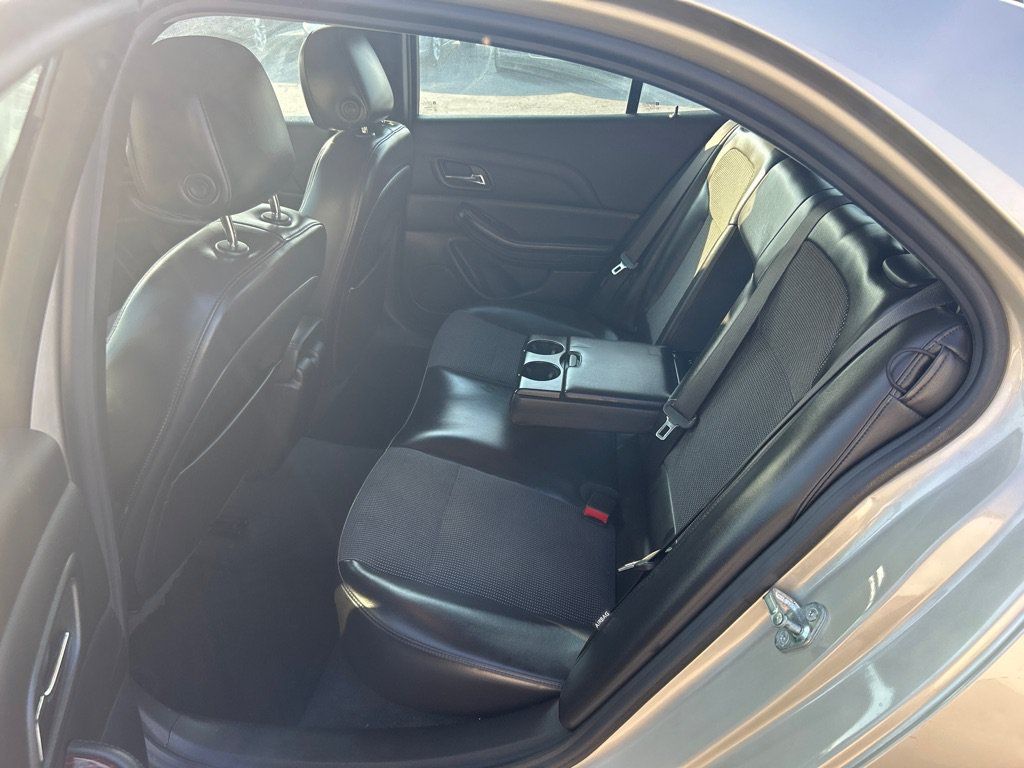 Used 2013 Chevrolet Malibu LT FWD image 10