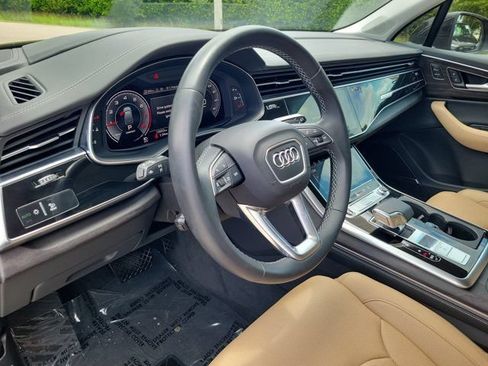 Certified 2025 Audi Q7 3.0T Prestige AWD/4WD image 17