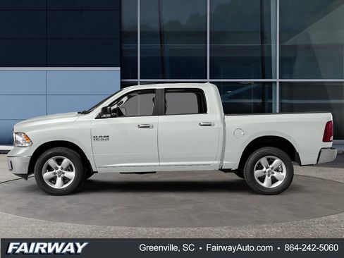 Used 2017 RAM 1500 Lone Star RWD image 3