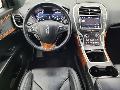 Used 2017 Lincoln MKX Reserve w/ Driver Assistance Package FWD image 22