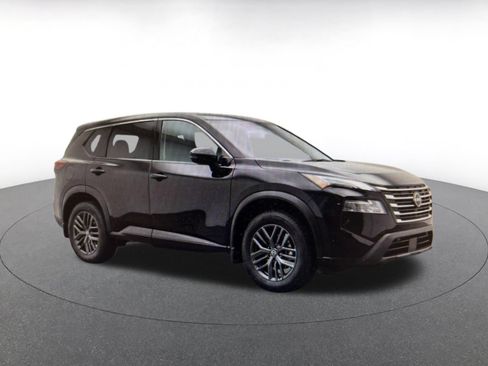Used 2026 Nissan Rogue SL FWD image 4