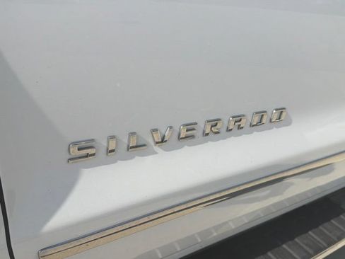Used 2016 Chevrolet Silverado 1500 LTZ Z71 w/ LTZ Plus Package AWD/4WD image 12