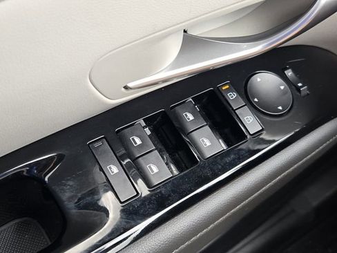 Used 2025 Hyundai Tucson Limited image 29