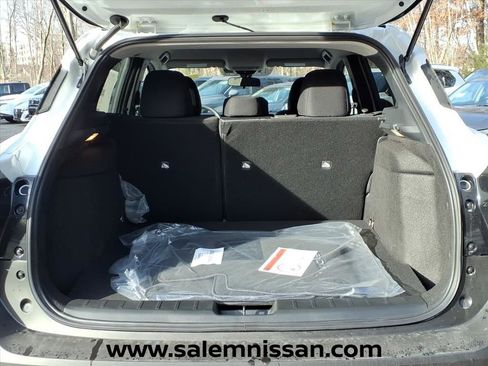 New 2026 Nissan Kicks SV w/ Cold Weather Package AWD/4WD image 6