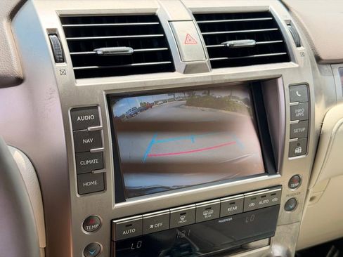 Used 2015 Lexus GX 460 w/ Premium Package AWD/4WD image 34