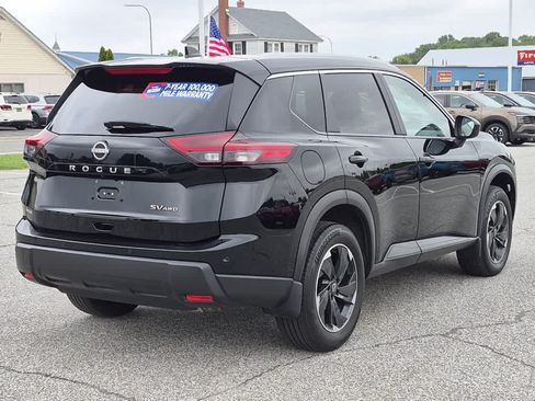 Used 2024 Nissan Rogue SV w/ SV Premium Package AWD/4WD image 3