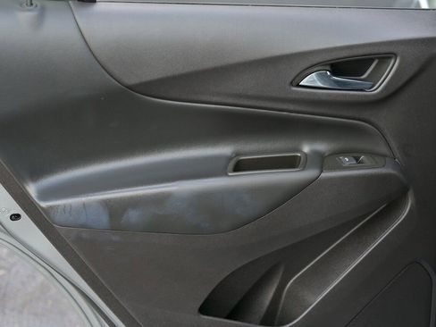 Used 2024 Chevrolet Equinox LT image 7