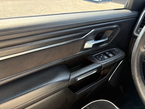 Used 2024 RAM 1500 Laramie AWD/4WD image 20