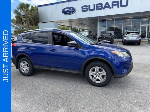 Used 2015 Toyota RAV4 LE FWD image 1