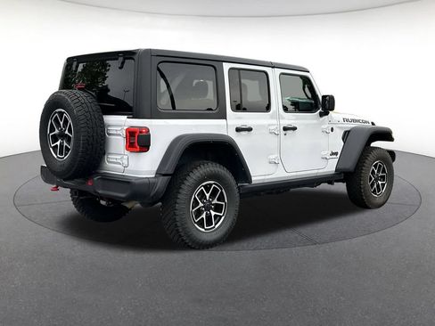 Used 2024 Jeep Wrangler Unlimited Rubicon AWD/4WD image 6