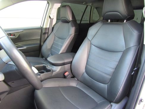 Used 2025 Toyota RAV4 XLE Premium w/ Weather Package AWD/4WD image 12