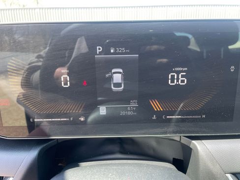 Used 2025 Kia K4 LXS image 40