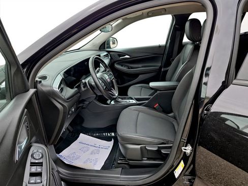 Used 2025 Buick Encore GX Preferred AWD/4WD image 28