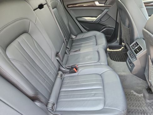 Used 2019 Audi Q5 2.0T Premium Plus w/ Premium Plus Package AWD/4WD image 18