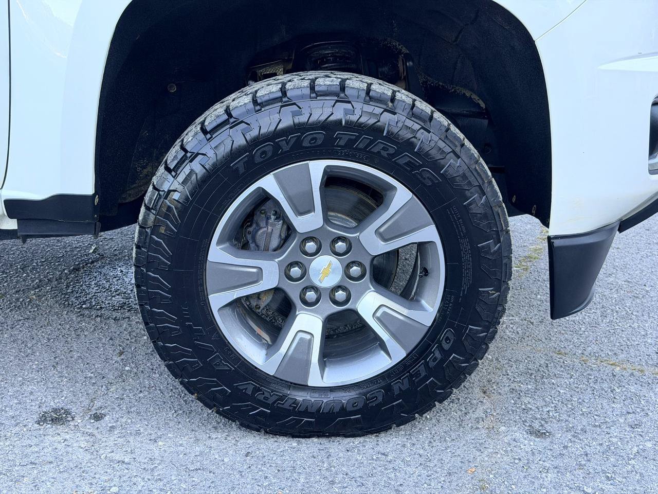 Used 2018 Chevrolet Colorado Z71 AWD/4WD image 26