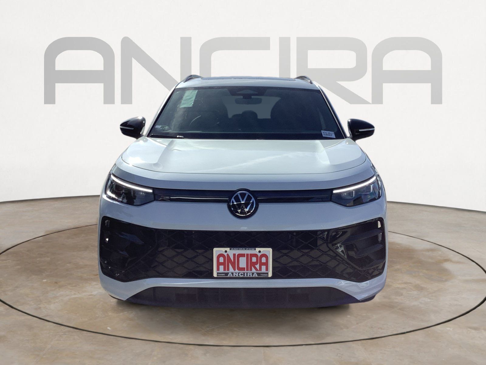 New 2026 Volkswagen Tiguan SE R-Line FWD image 3