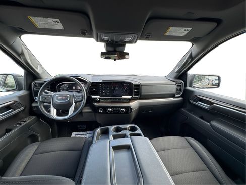 Used 2024 GMC Sierra 1500 Elevation image 27
