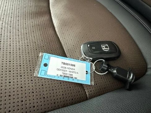 Used 2026 Honda Odyssey Elite image 36