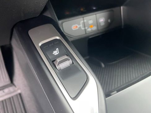 New 2026 Kia Sorento S w/ S Panoramic Sunroof Package image 16