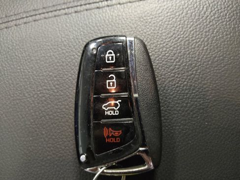 Used 2015 Hyundai Santa Fe Sport w/ Option Group 03 FWD image 32