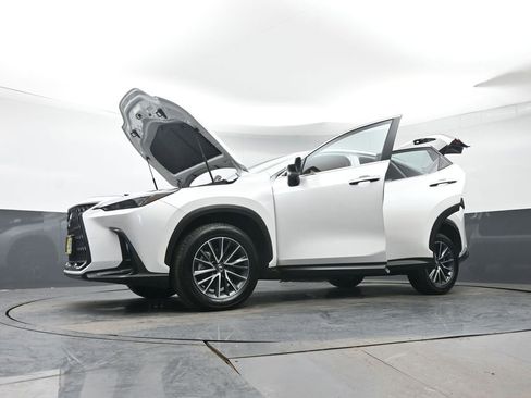 Used 2025 Lexus NX 350 AWD w/ Accessory Package (2T) image 43