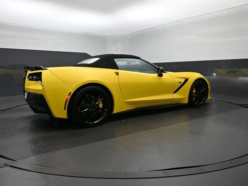 Used 2016 Chevrolet Corvette Stingray Convertible RWD image 10