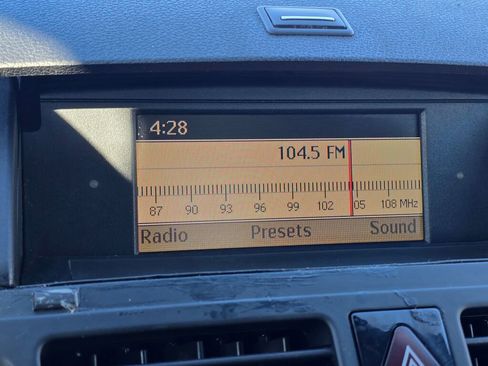 Used 2009 Mercedes-Benz C 300 Sedan image 31