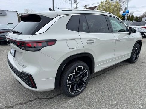 New 2026 Volkswagen Tiguan SEL R-Line AWD/4WD image 5