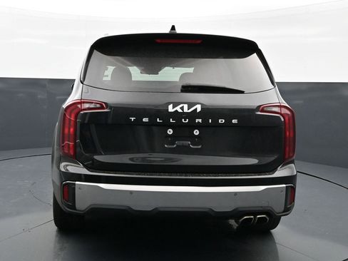 Used 2023 Kia Telluride S FWD image 6