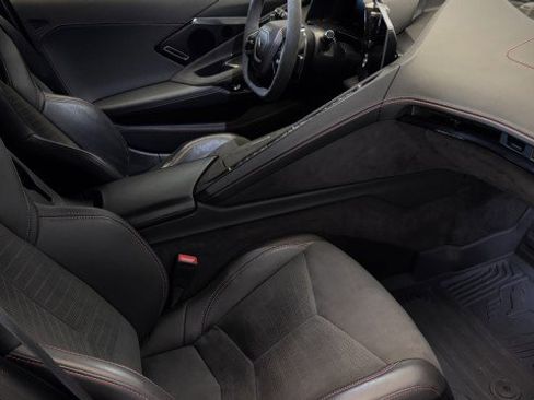 Used 2023 Chevrolet Corvette Stingray Premium Cpe w/ Z51 Performance Package image 13